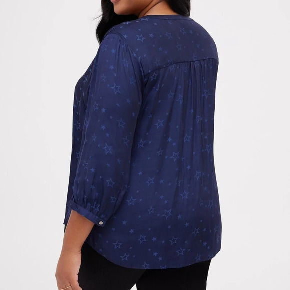 Torrid Peasant Blouse - Charmeuse Jacquard Star Navy in Size 3 / 22-24 - Picture 12 of 15